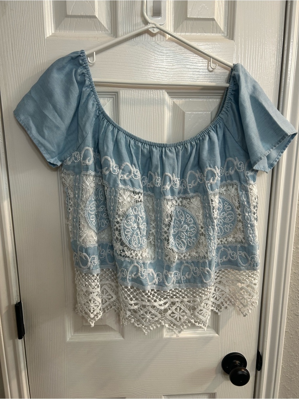 LUCY PARIS ~ medium  ~ Bohemian Off-The-Shoulder Embroidered Lace Shirt blue